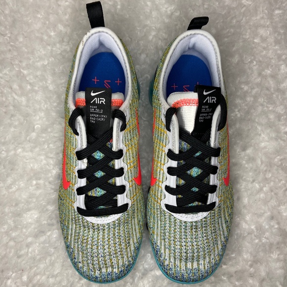 Nike Air Vapormax Flyknit 3 - Picture 3 of 6